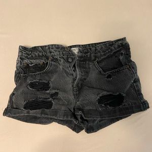 BLACK FOREVER 21 SHORTS